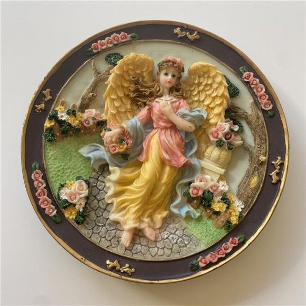 Vintage Collector Plate 3D Wall Rose Tree Guardian Angle Diameter 7.5”